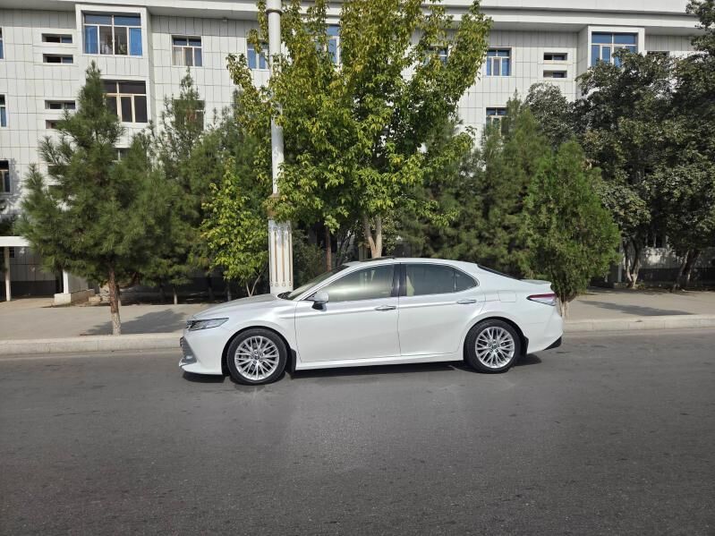 Toyota Camry 2018 - 485 000 TMT - Кëши - img 3
