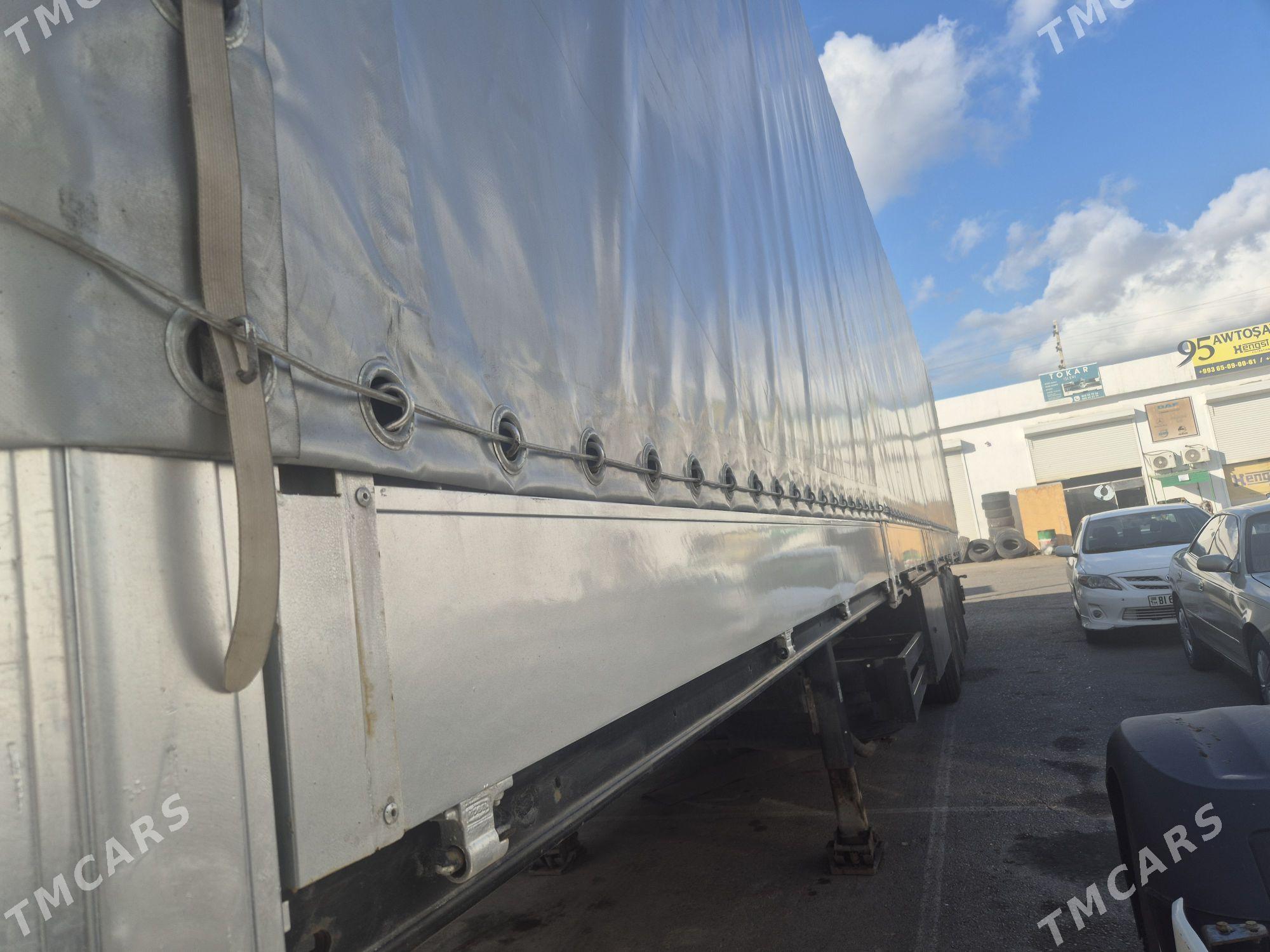 Kogel Cargo 2008 - 377 000 TMT - Sarahs - img 3