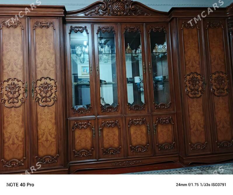 stenka garnetur - Jebel - img 1