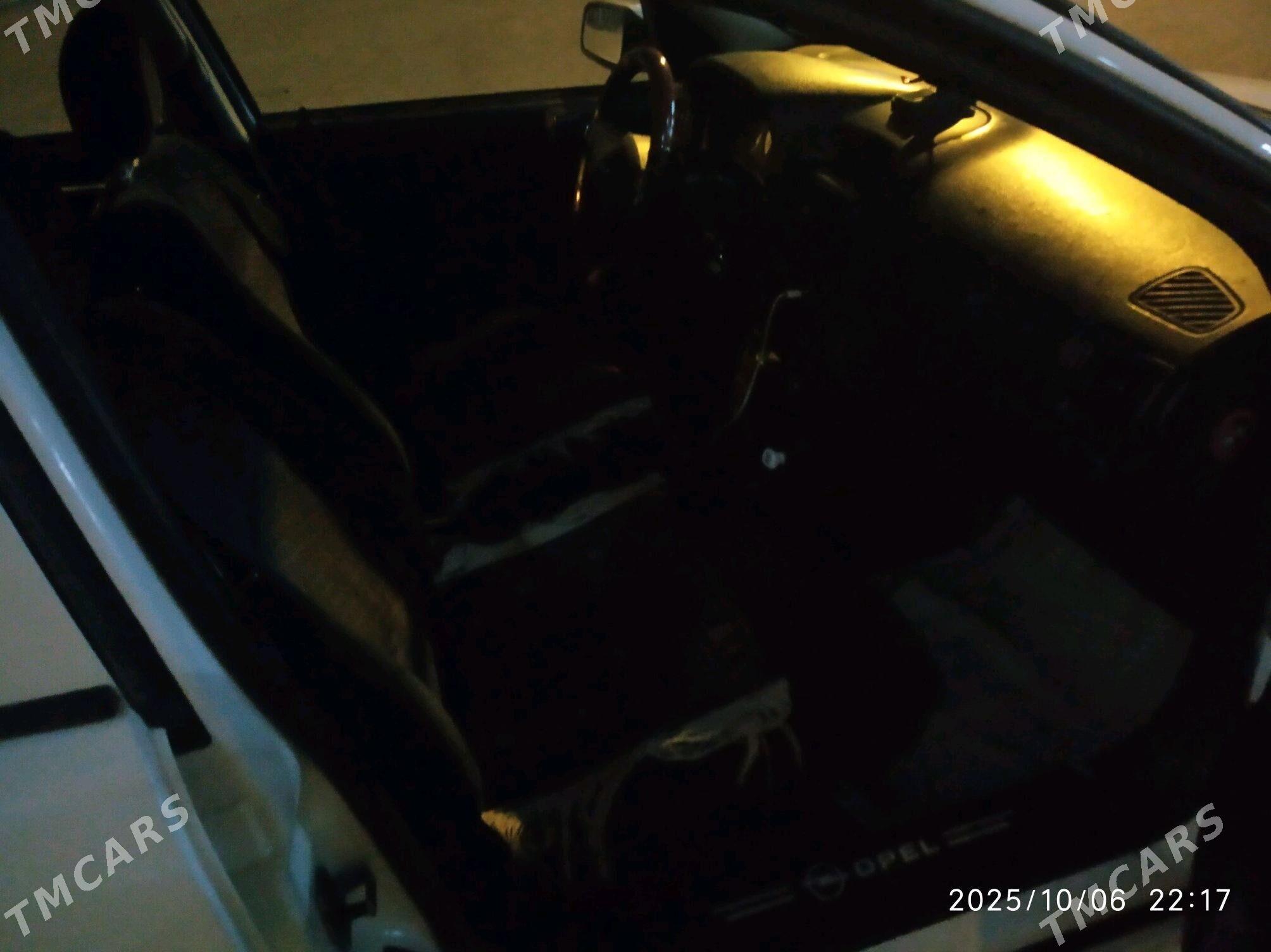 Opel Astra 1999 - 90 000 TMT - Ак-Бугдайский этрап - img 6