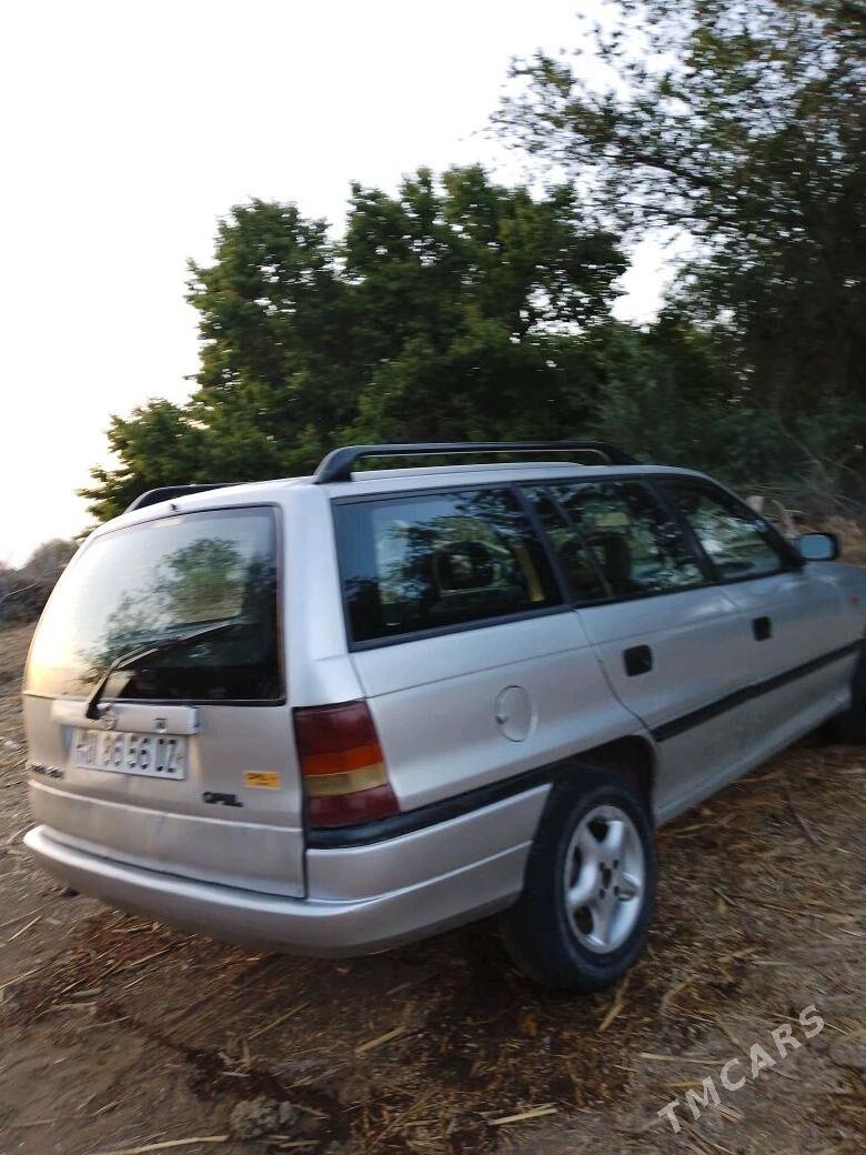 Opel Astra 1994 - 50 000 TMT - Köneürgenç - img 4