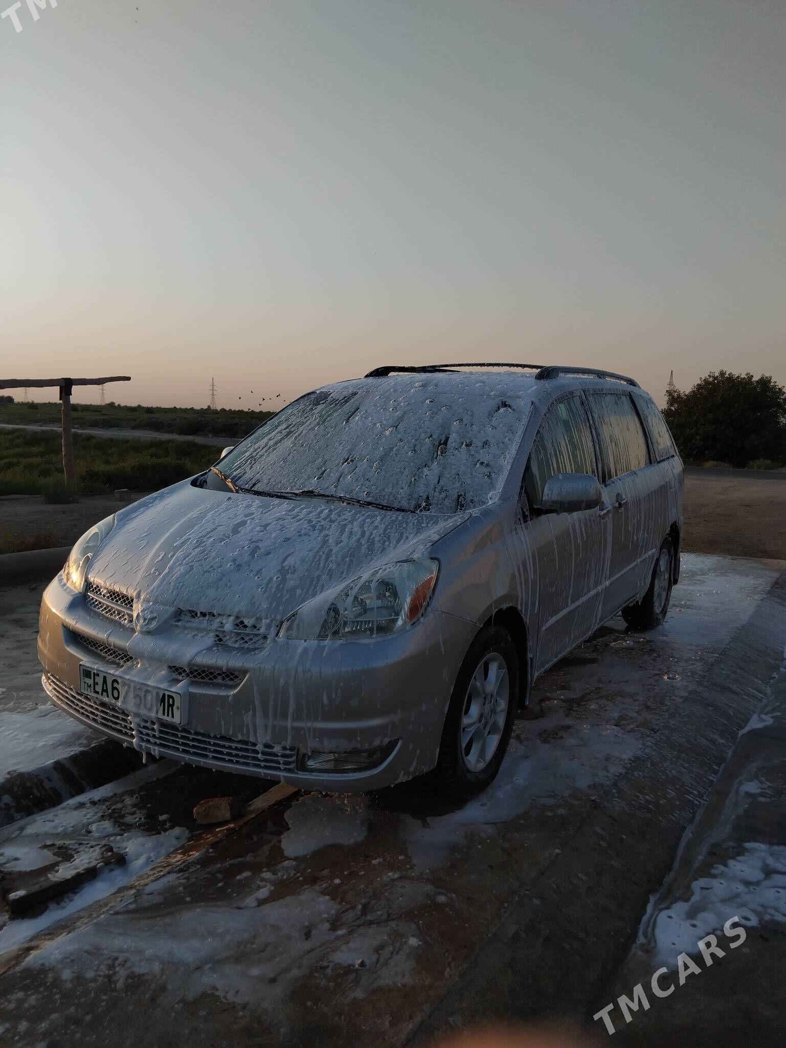 Toyota Sienna 2005 - 230 000 TMT - Мургап - img 3