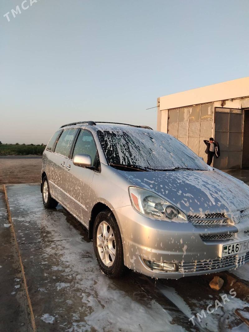Toyota Sienna 2005 - 230 000 TMT - Мургап - img 4