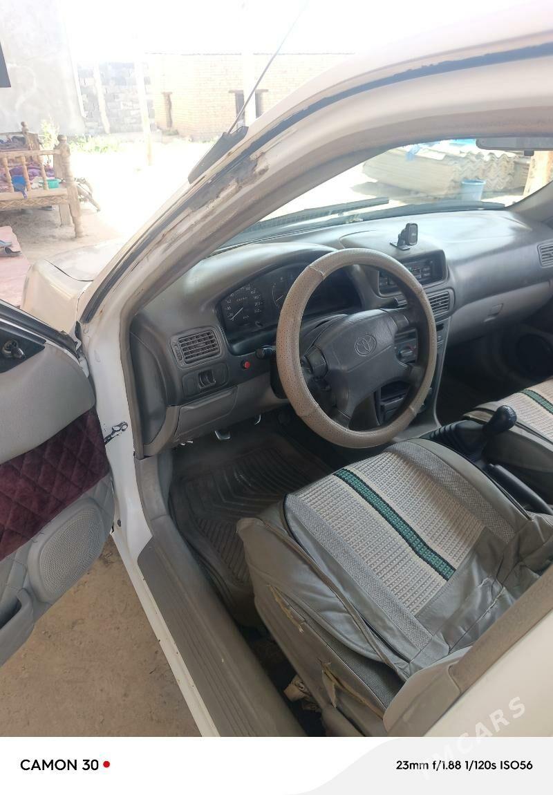 Toyota Corolla 1999 - 50 000 TMT - Туркменгала - img 4