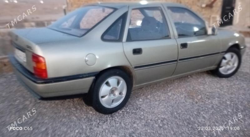 Opel Vectra 1991 - 30 000 TMT - Магданлы - img 1