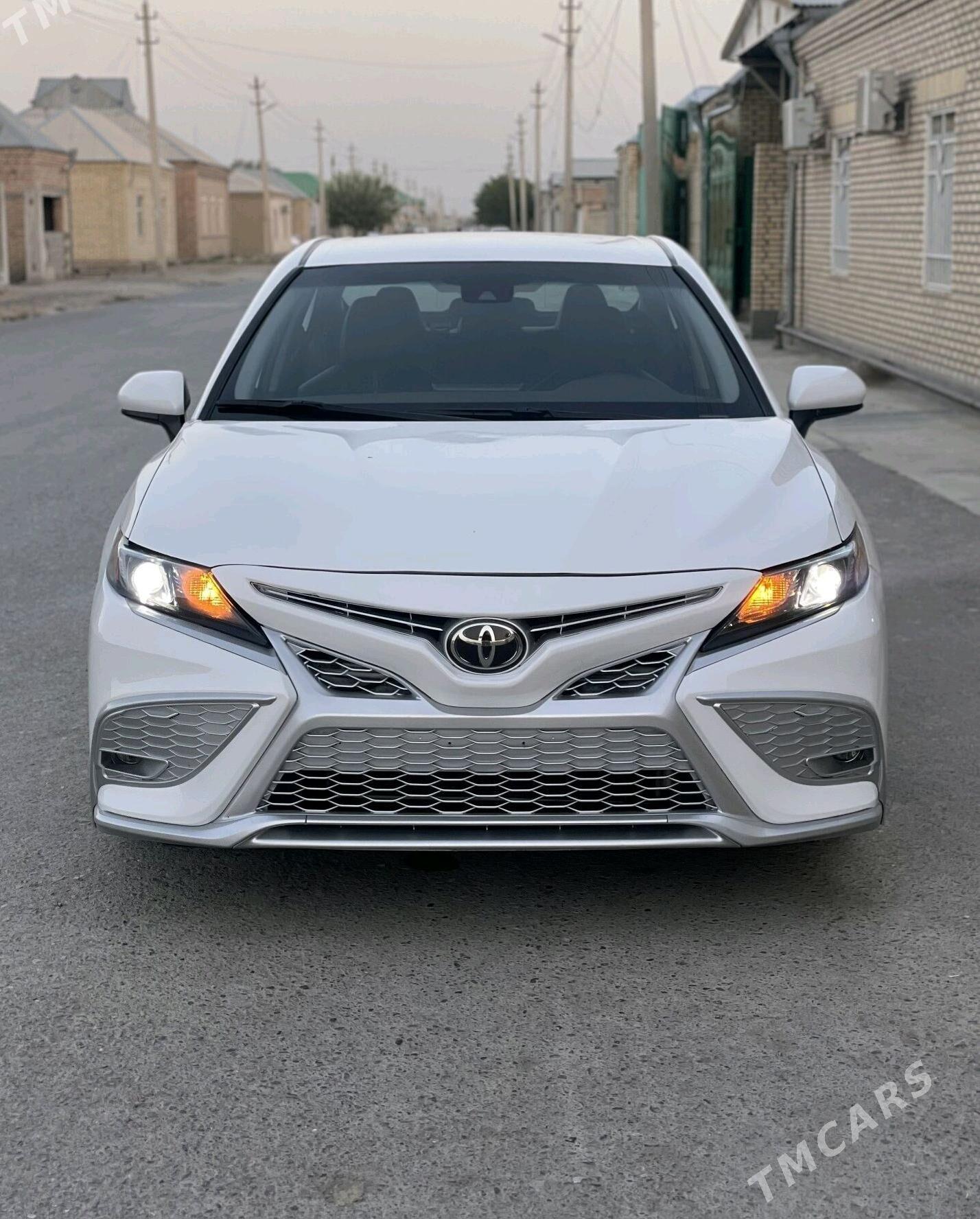 Toyota Camry 2022 - 315 000 TMT - Бахарден - img 4
