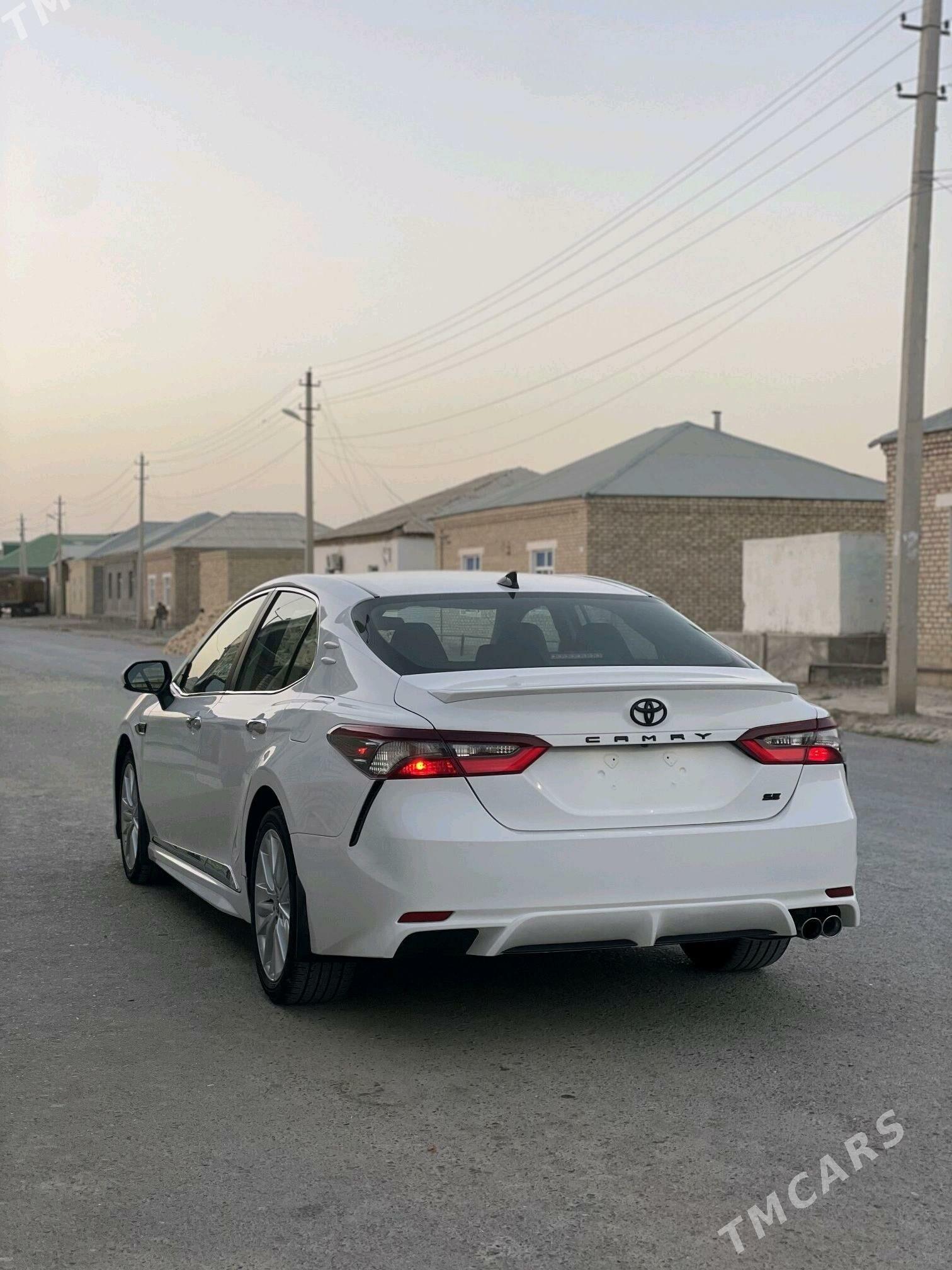 Toyota Camry 2022 - 315 000 TMT - Бахарден - img 8
