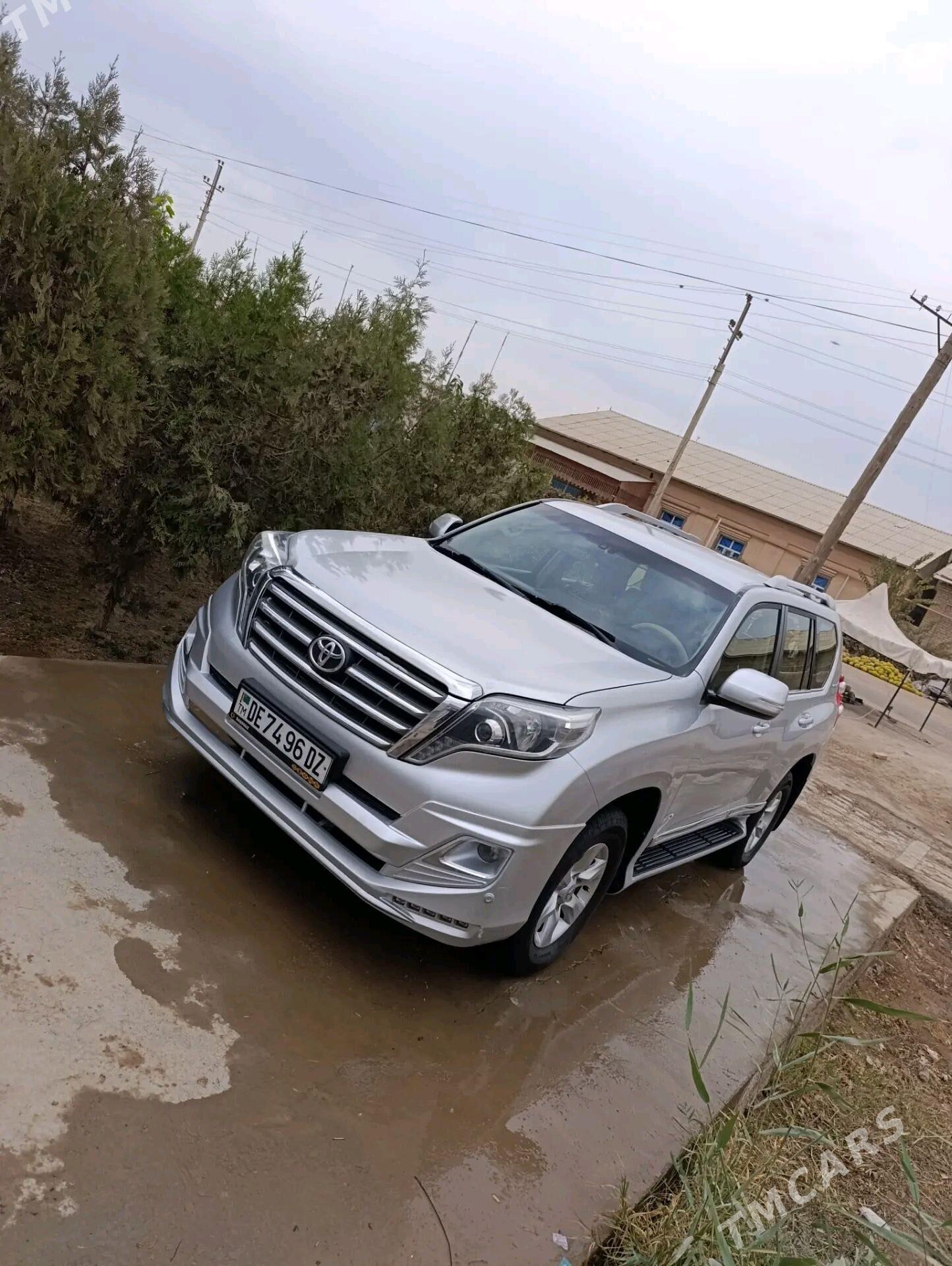 Toyota Land Cruiser Prado 2013 - 595 000 TMT - Gurbansoltan Eje - img 2