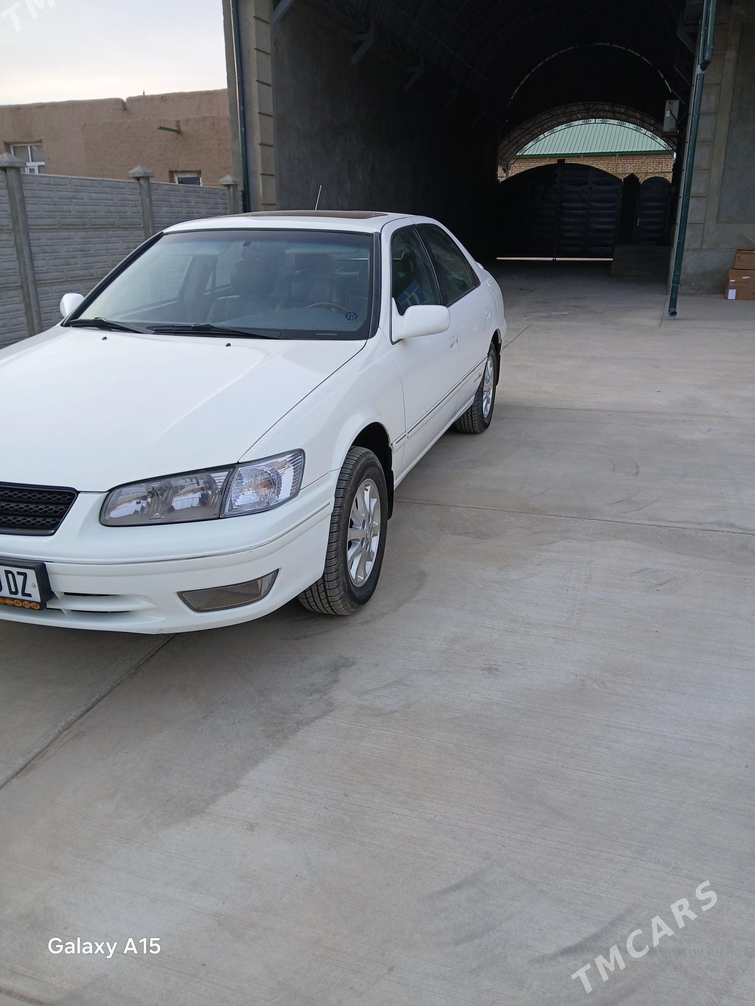 Toyota Camry 2001 - 195 000 TMT - Köneürgenç - img 2