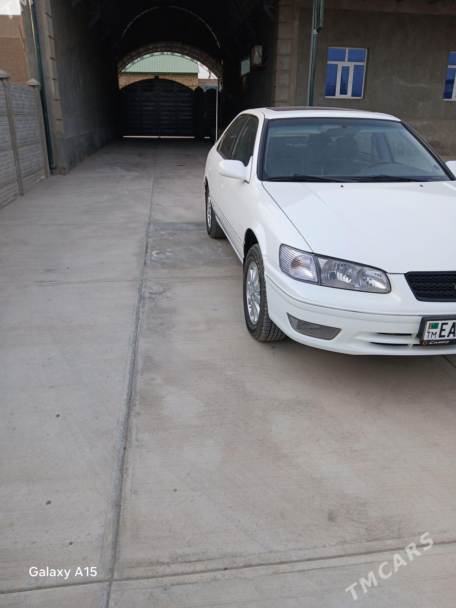 Toyota Camry 2001 - 195 000 TMT - Köneürgenç - img 3