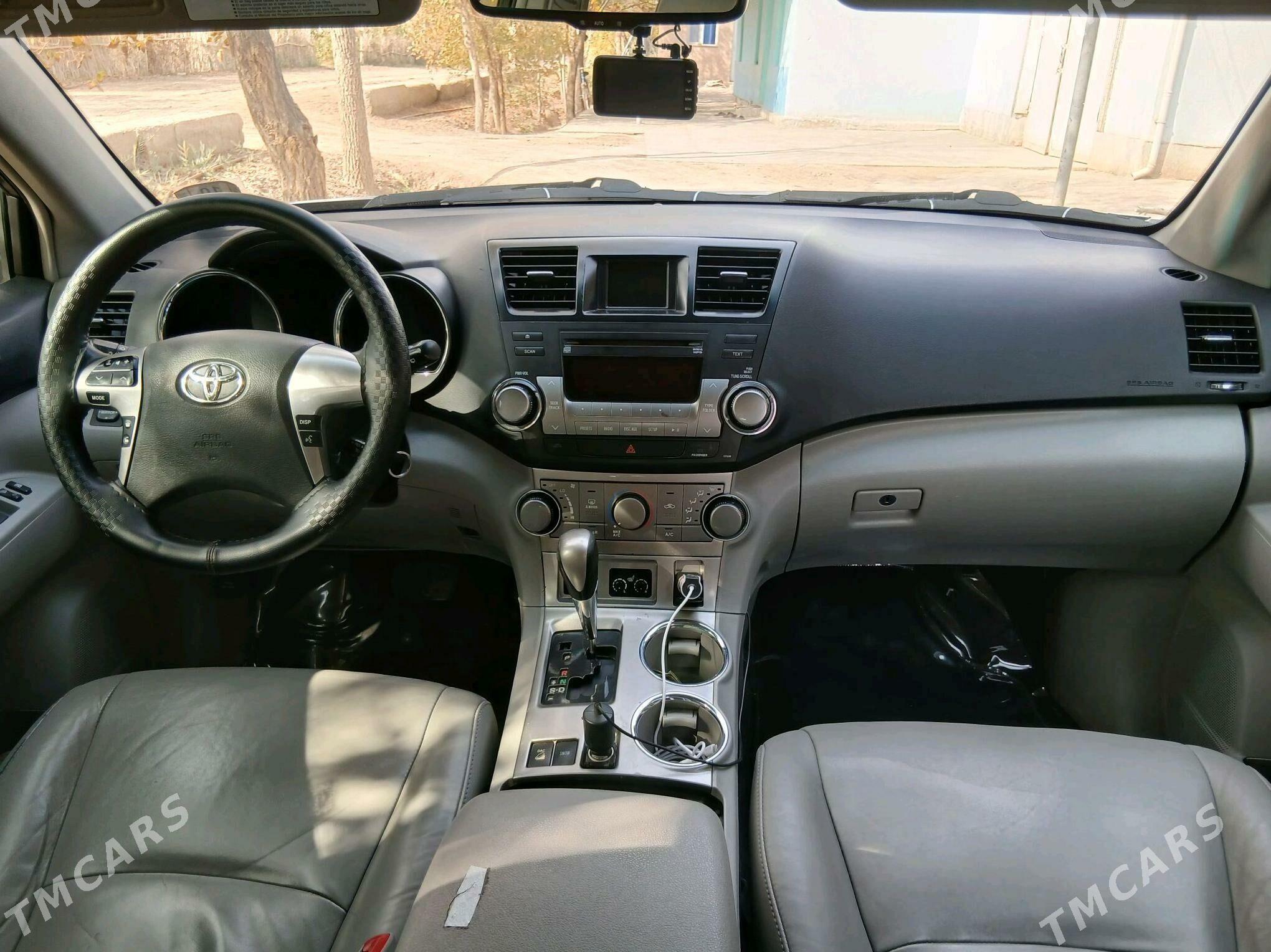 Toyota Highlander 2010 - 340 000 TMT - Köneürgenç - img 2