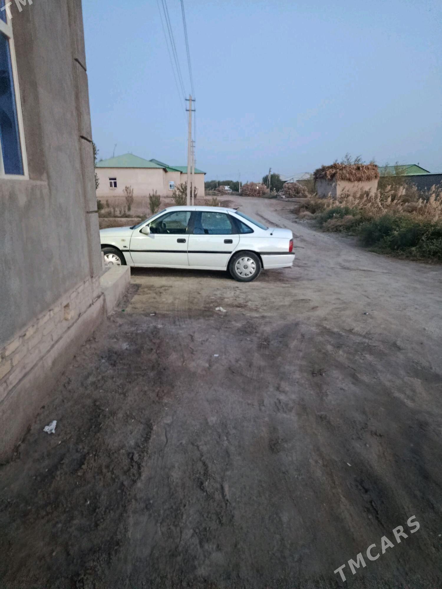 Opel Vectra 1994 - 40 000 TMT - Шабатский этрап - img 2