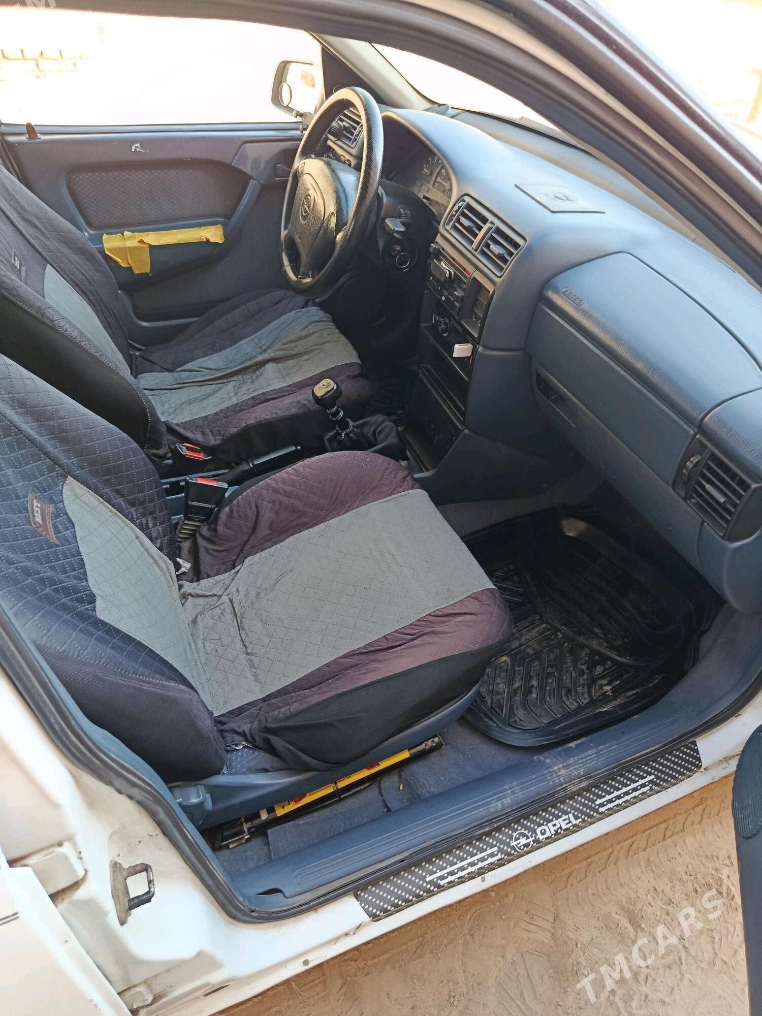 Opel Vectra 1994 - 40 000 TMT - Шабатский этрап - img 3