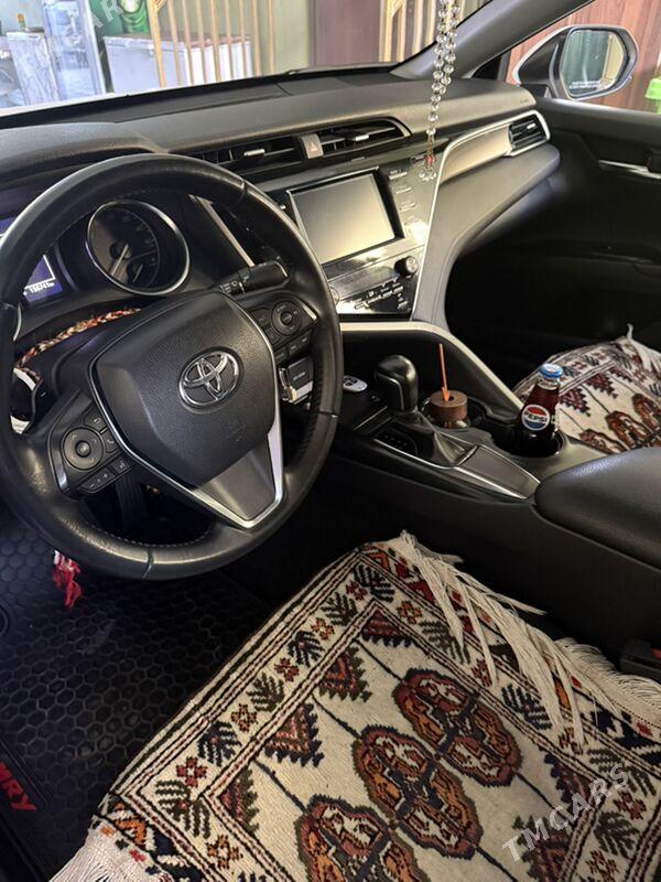 Toyota Camry 2018 - 305 000 TMT - Aşgabat - img 2