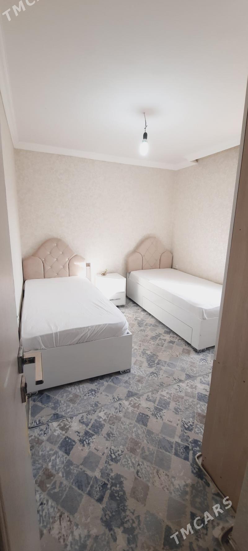 6мкр по свободе 3 комн  - 6 mkr - img 1