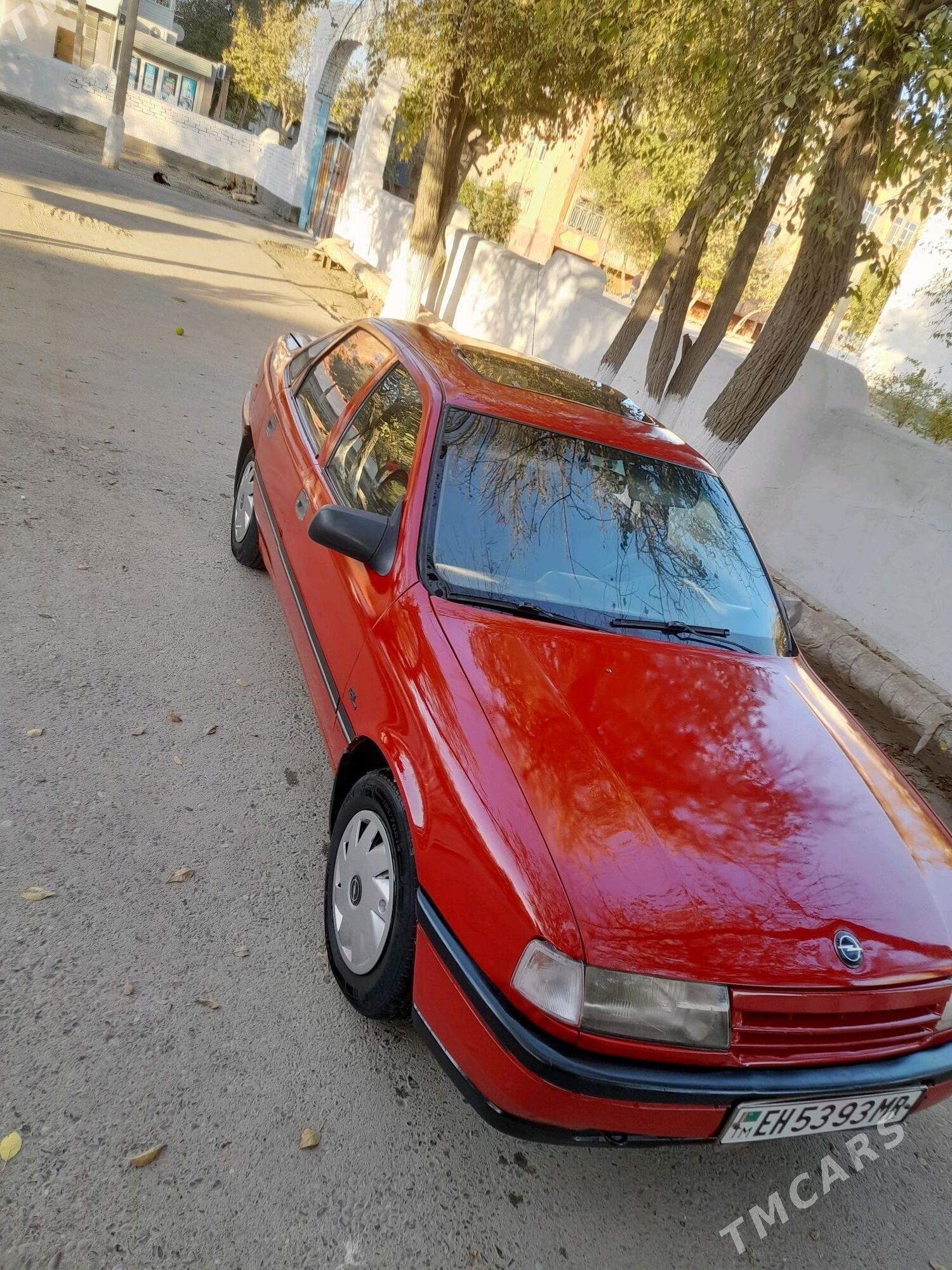 Opel Vectra 1990 - 33 000 TMT - Мары - img 2