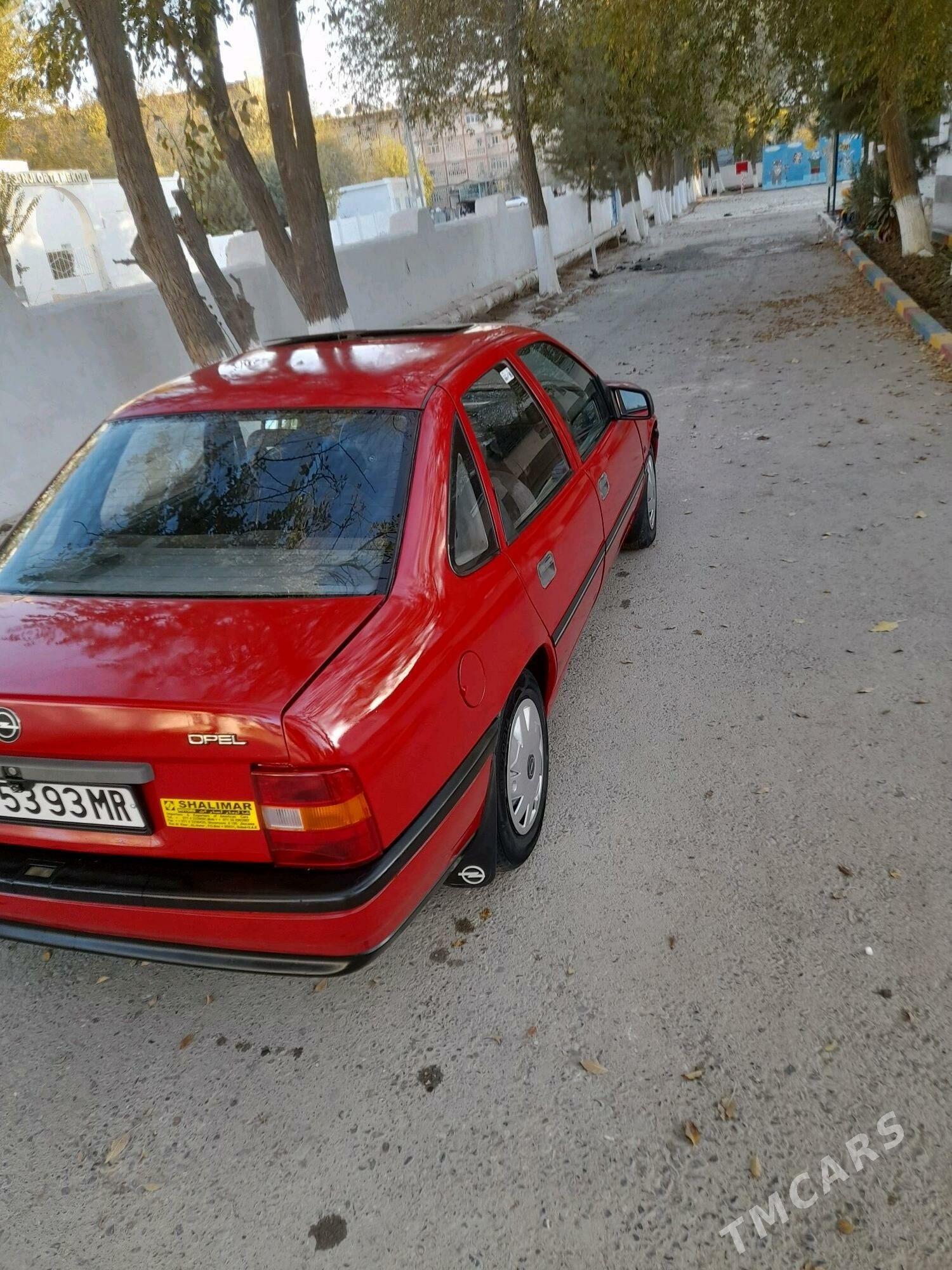 Opel Vectra 1990 - 33 000 TMT - Мары - img 10