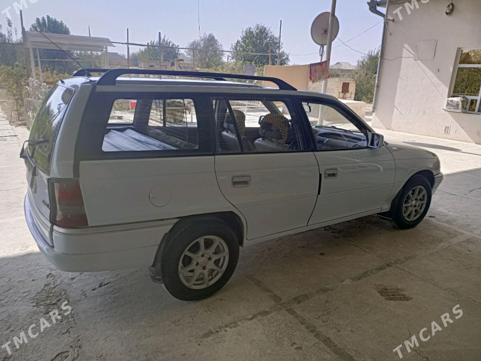 Opel Astra 1994 - 46 000 TMT - Байрамали - img 3