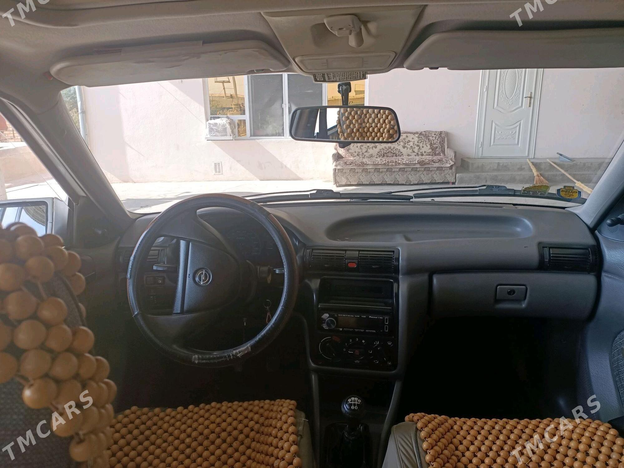 Opel Astra 1994 - 46 000 TMT - Байрамали - img 2