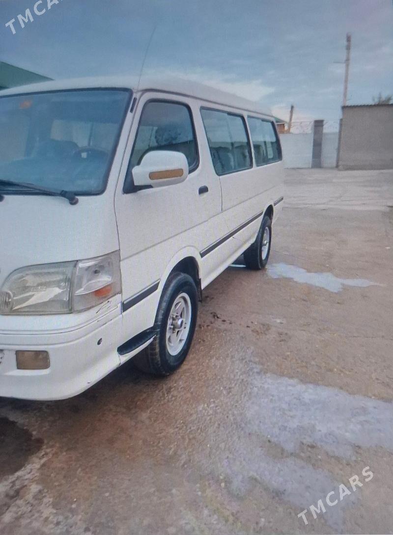 Toyota Hiace 2010 - 100 000 TMT - Türkmenbaşy etr. - img 2