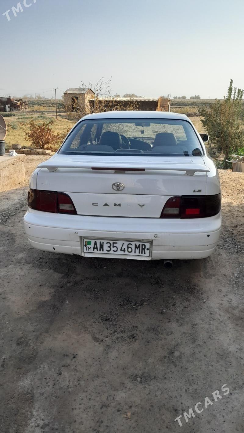 Toyota Camry 1994 - 60 000 TMT - Байрамали - img 4