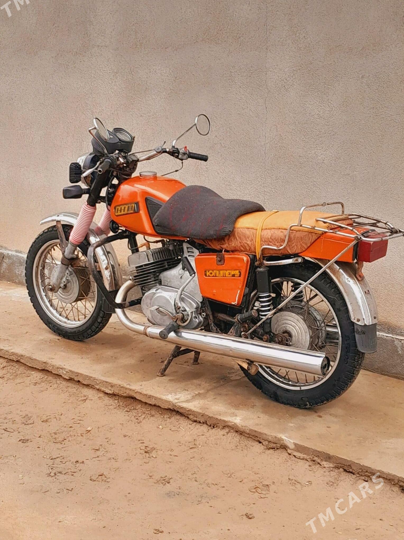 Iž Ýupiter 1980 - 10 000 TMT - Бабадайхан - img 2