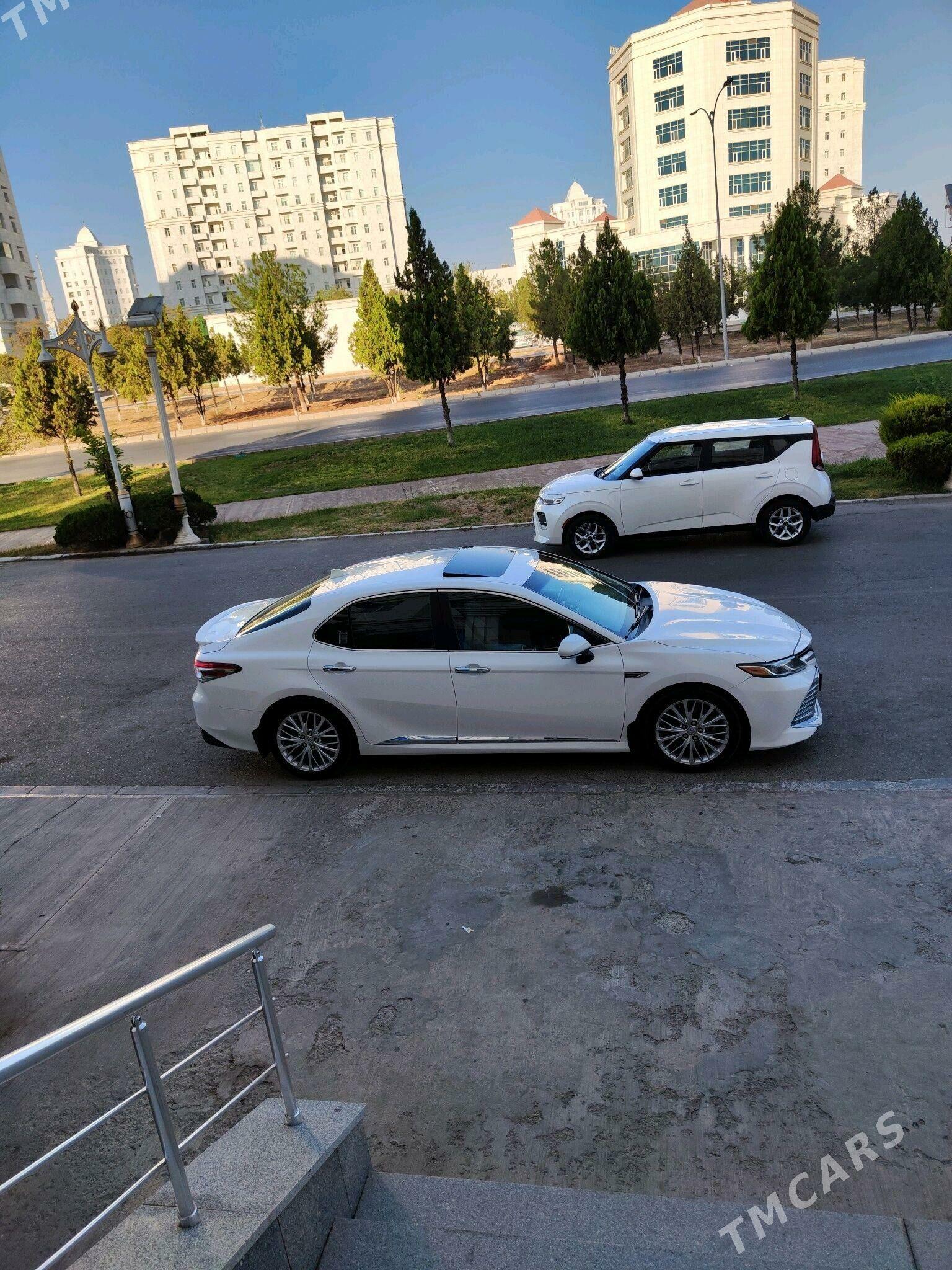 Toyota Camry 2018 - 290 000 TMT - Aşgabat - img 7