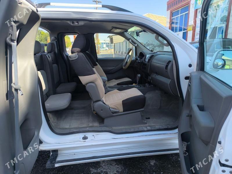 Nissan Navara 2012 - 190 000 TMT - Мары - img 5