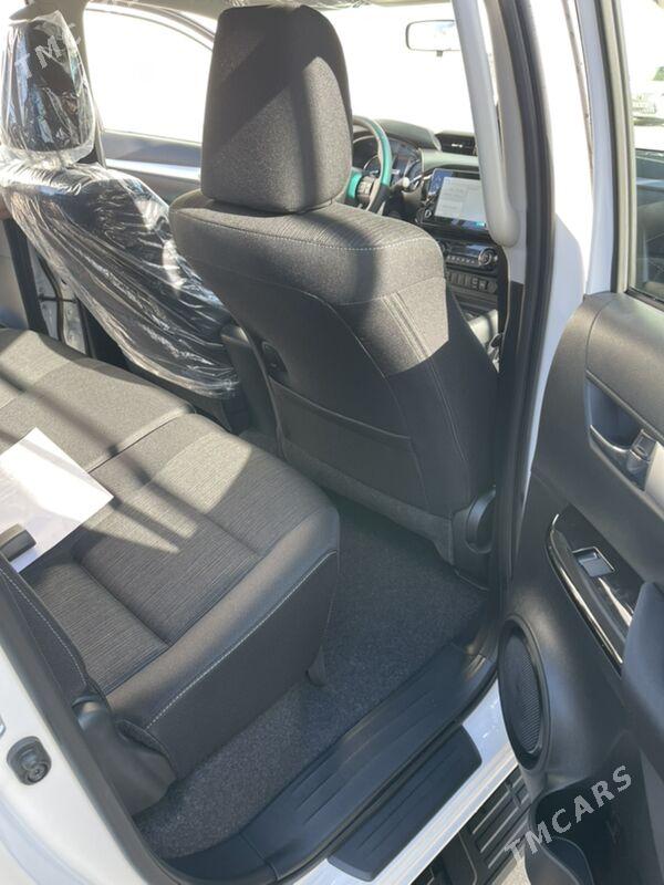 Toyota Hilux 2024 - 690 800 TMT - Aşgabat - img 5