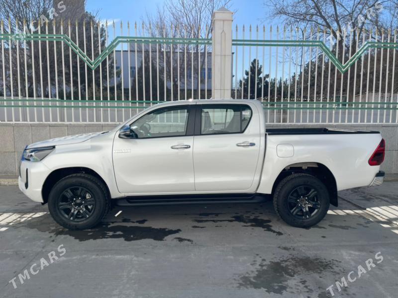 Toyota Hilux 2024 - 690 800 TMT - Aşgabat - img 10