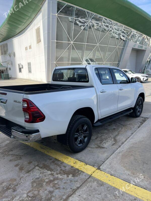 Toyota Hilux 2024 - 690 800 TMT - Aşgabat - img 9