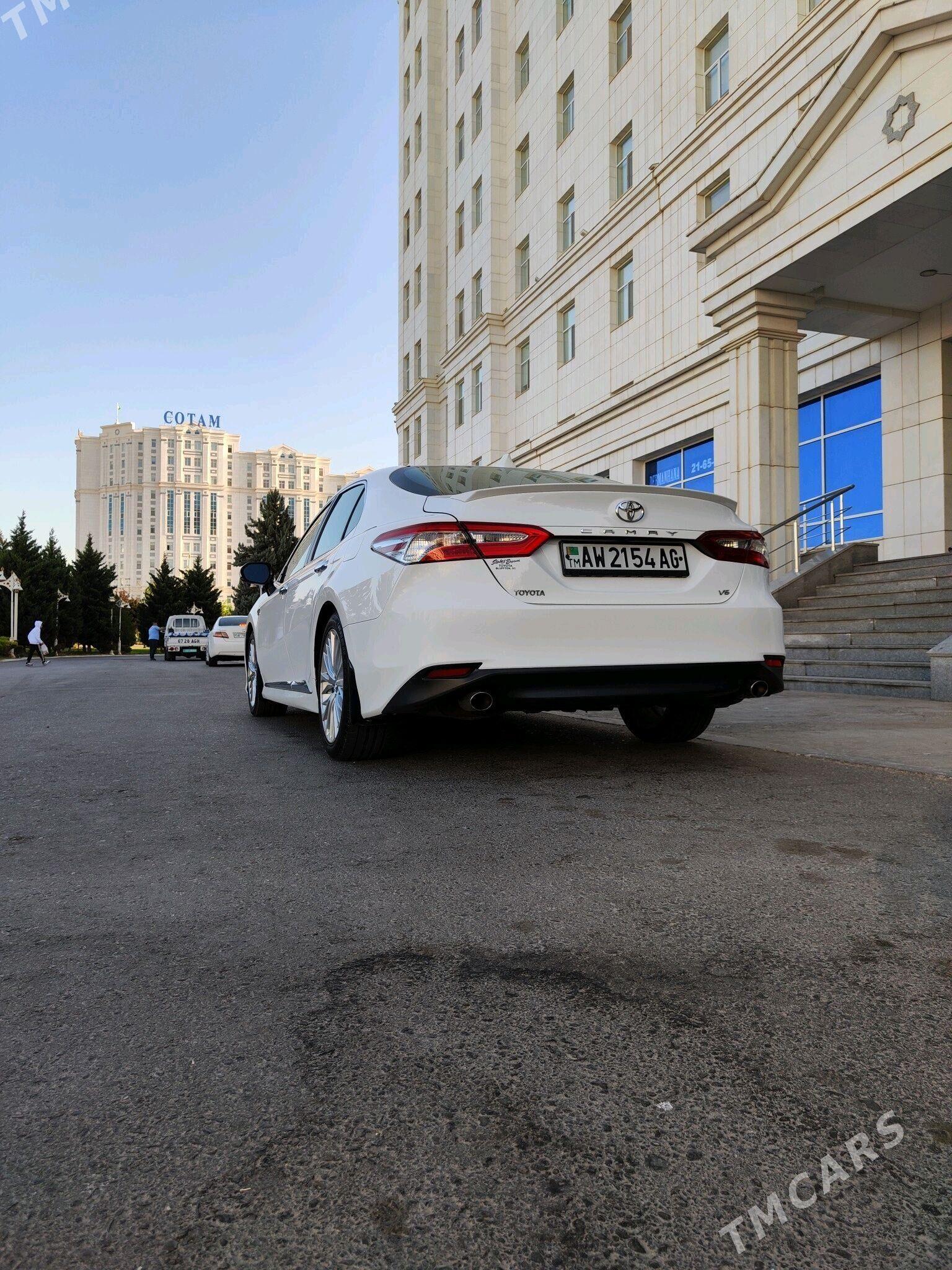 Toyota Camry 2018 - 290 000 TMT - Aşgabat - img 5