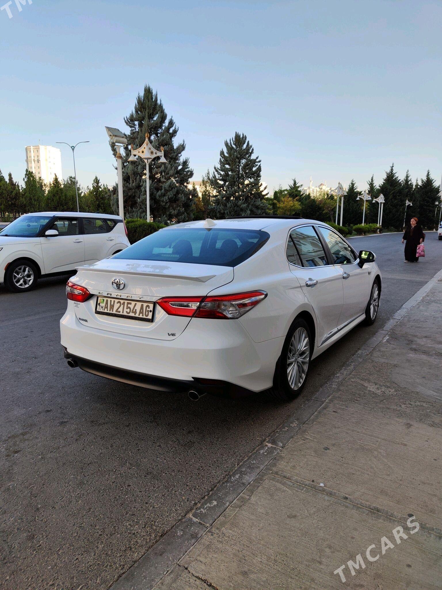 Toyota Camry 2018 - 290 000 TMT - Aşgabat - img 3