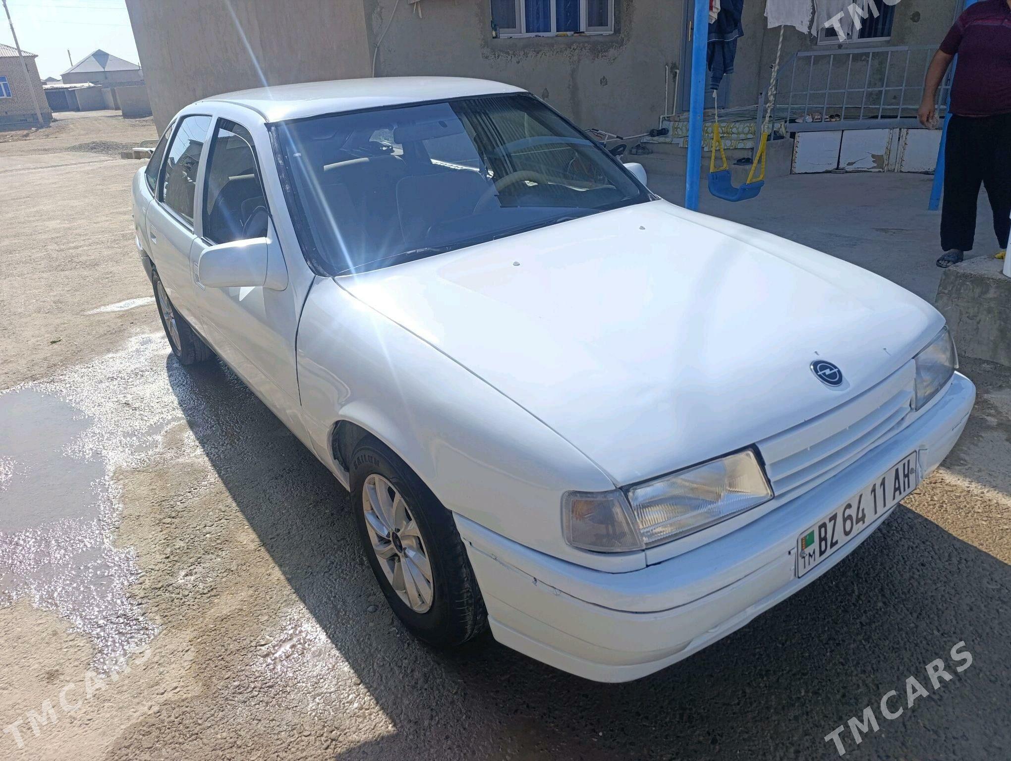 Opel Vectra 1991 - 33 000 TMT - Tejen - img 3