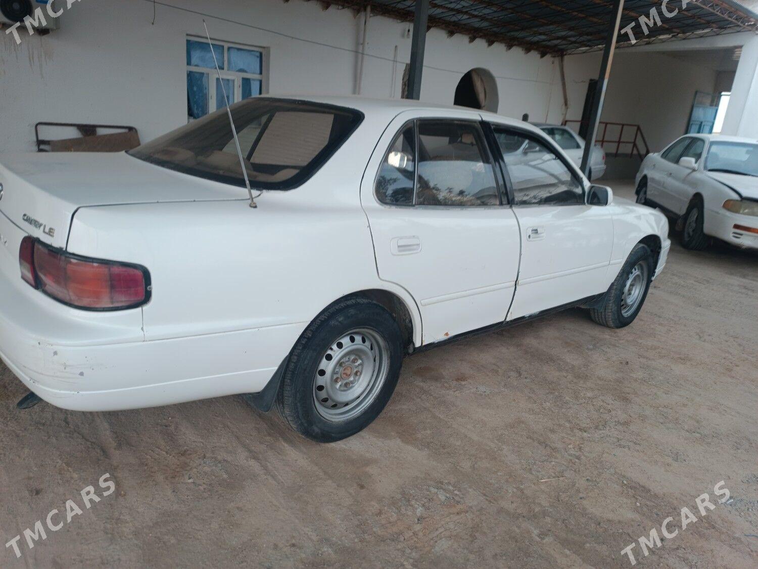 Toyota Camry 1993 - 70 000 TMT - Kerki - img 4