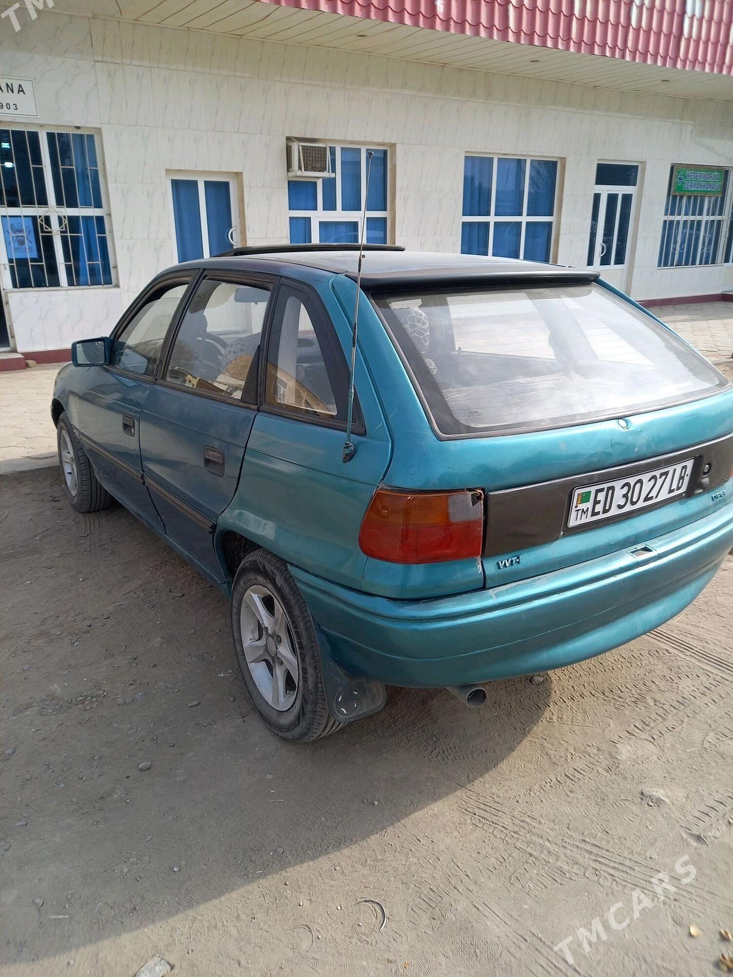 Opel Astra 1994 - 28 000 TMT - Халач - img 3