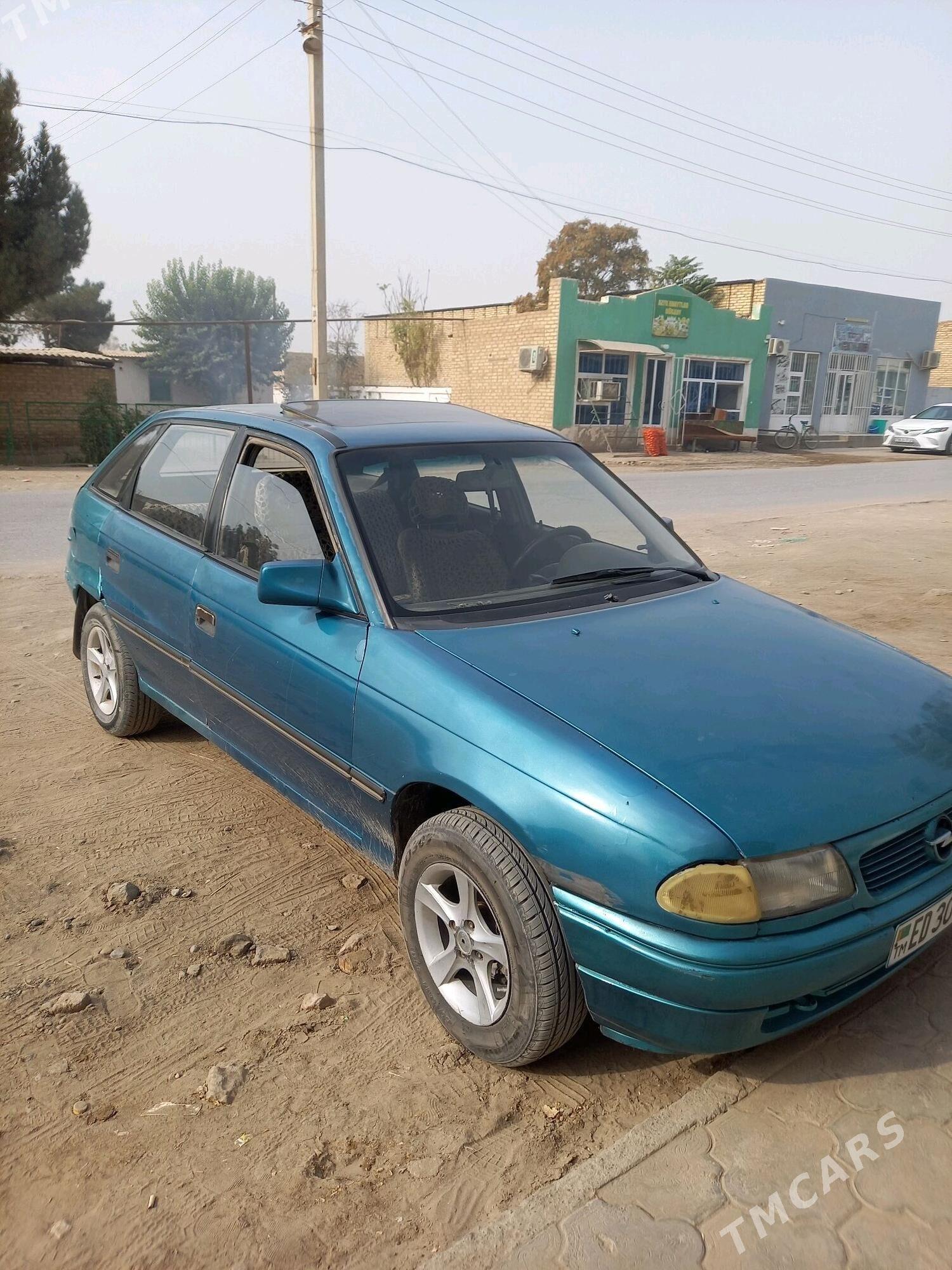 Opel Astra 1994 - 28 000 TMT - Халач - img 5