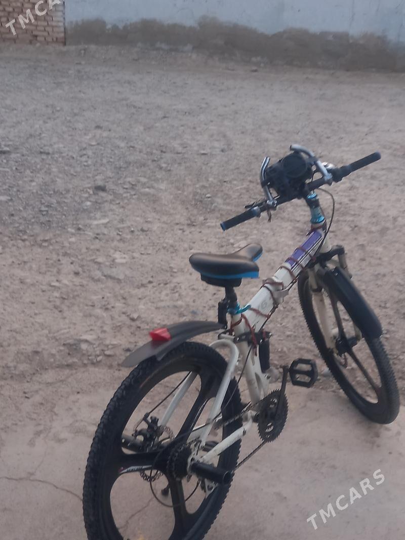 Bmw tigir - Теджен - img 4