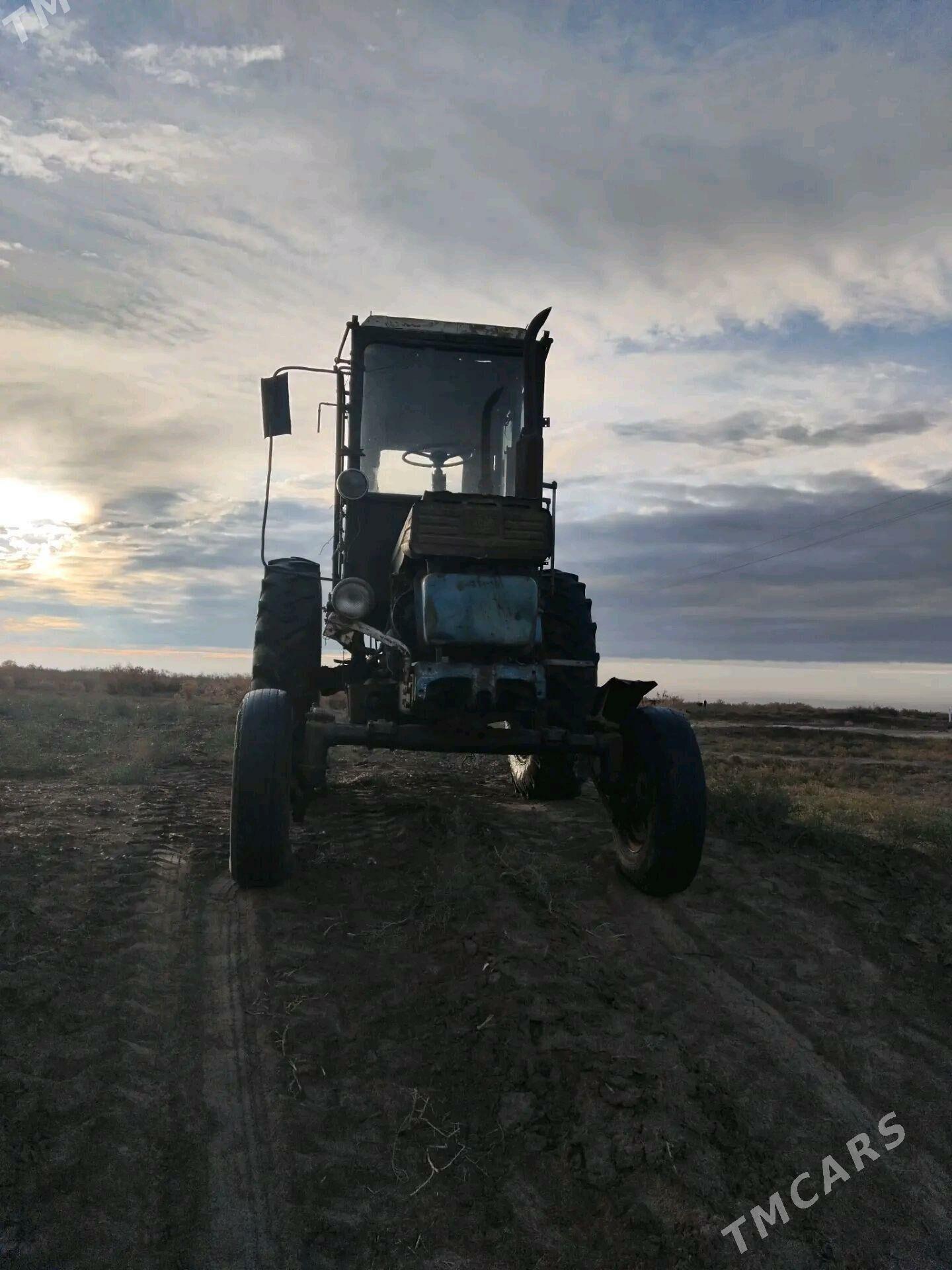 MTZ T-28 1990 - 25 000 TMT - Türkmenbaşy etr. - img 5