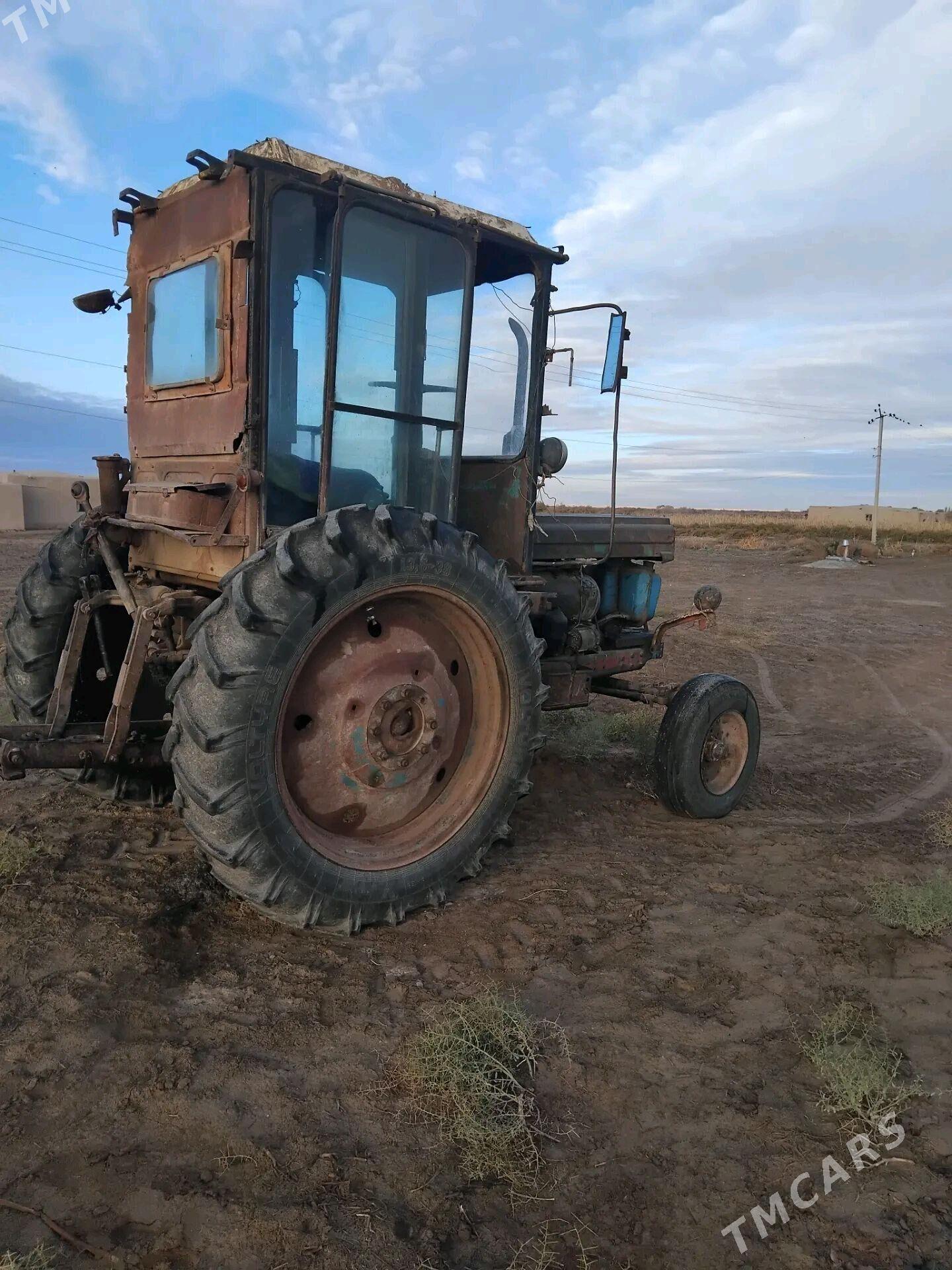 MTZ T-28 1990 - 25 000 TMT - Türkmenbaşy etr. - img 9