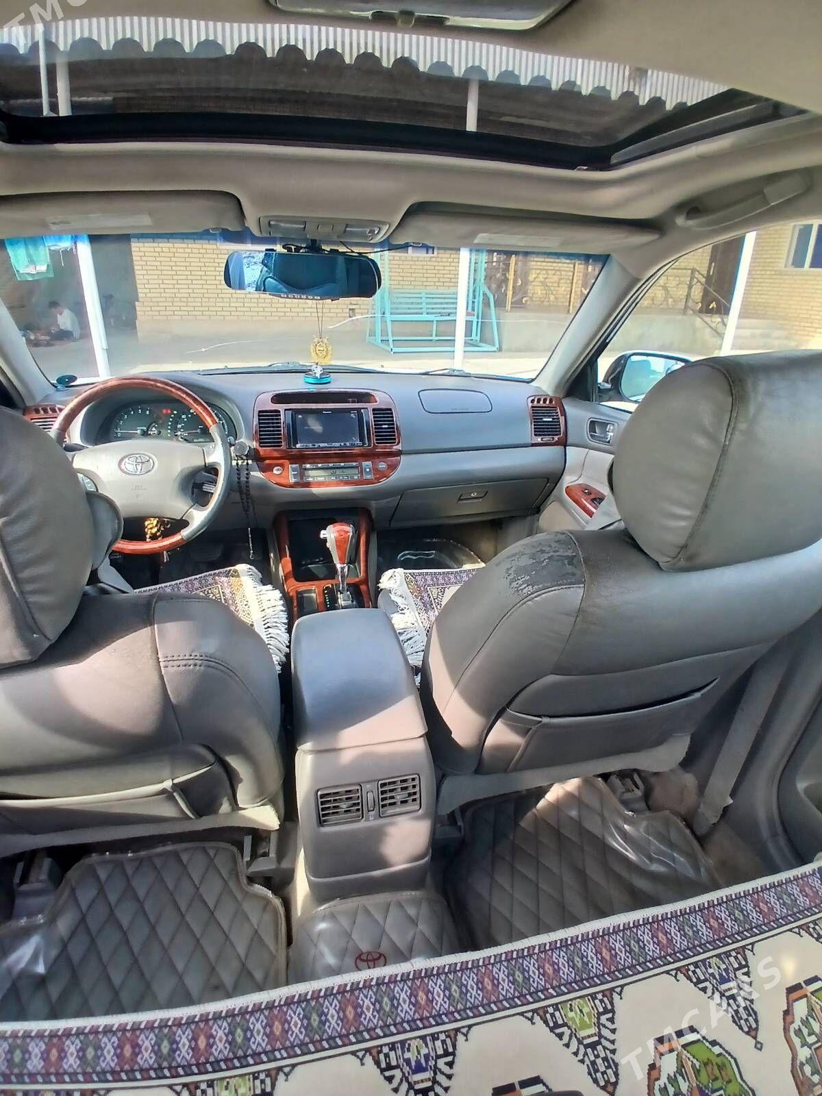 Toyota Camry 2004 - 210 000 TMT - Байрамали - img 5