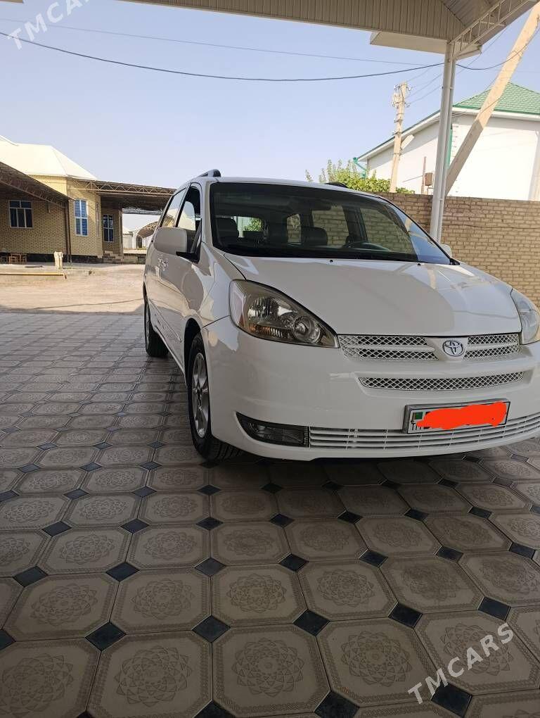 Toyota Sienna 2005 - 250 000 TMT - Mary - img 3