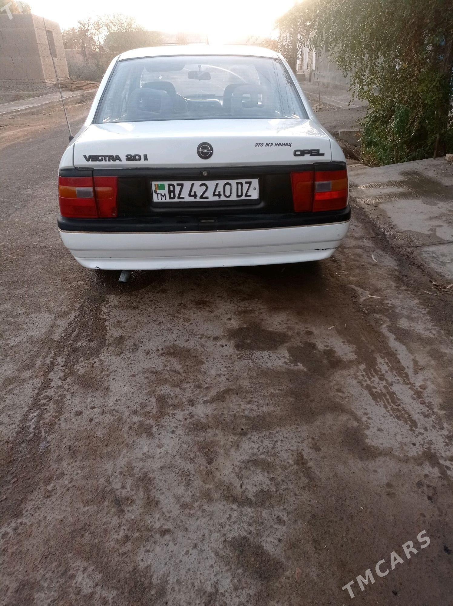 Opel Vectra 1989 - 42 000 TMT - Gurbansoltan Eje - img 2