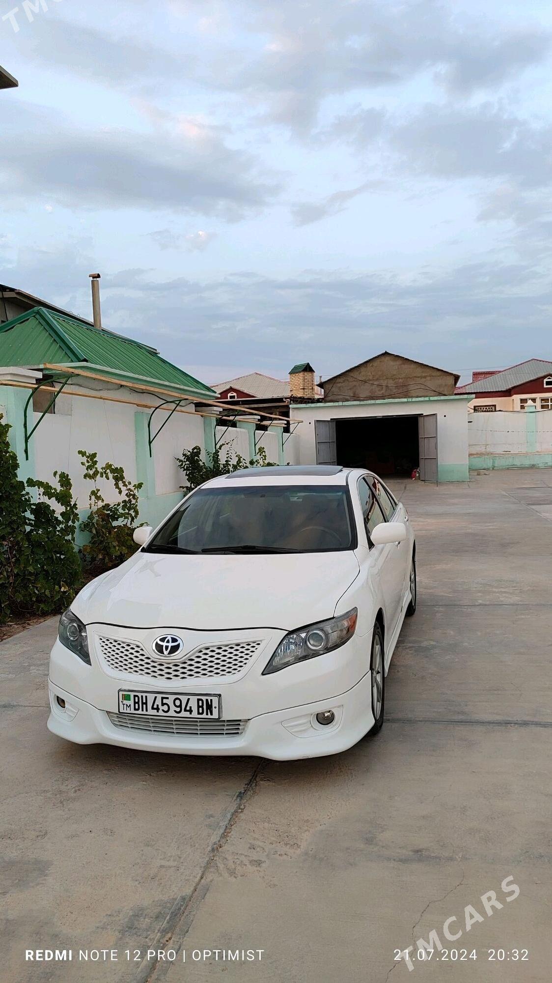 Toyota Camry 2010 - 225 000 TMT - Балканабат - img 7