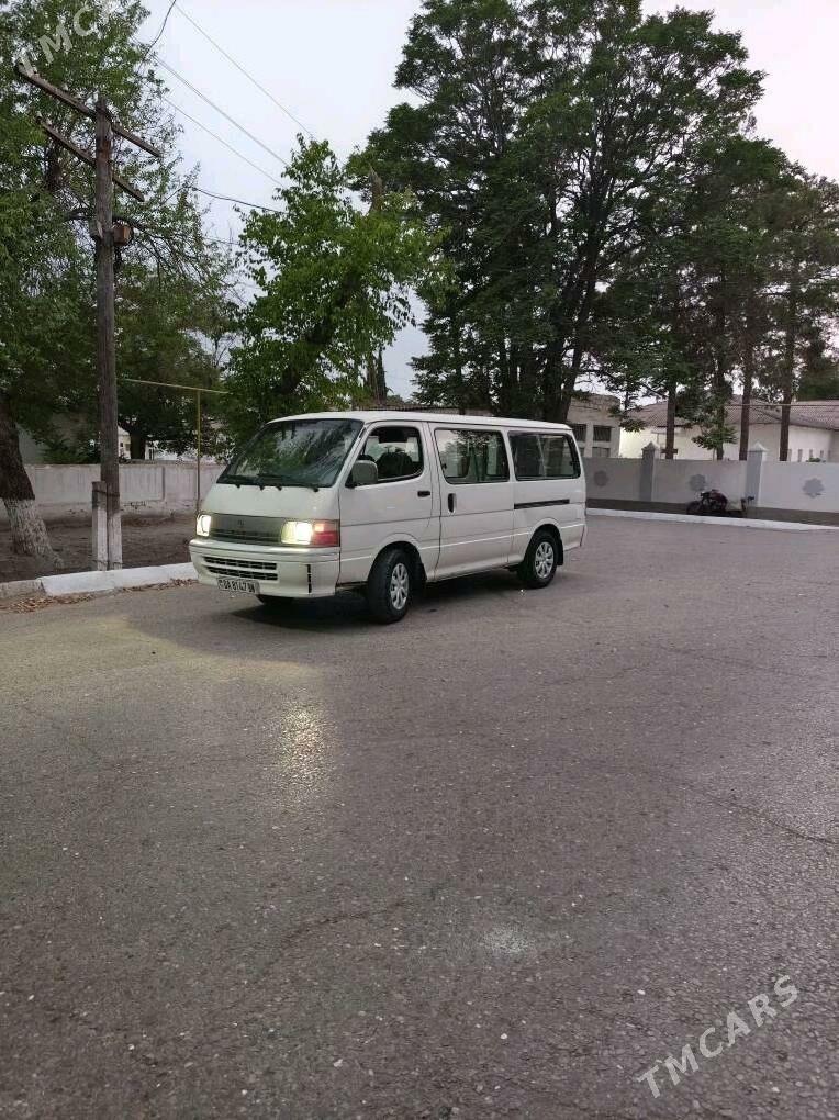 Toyota Hiace 1998 - 95 000 TMT - Gyzylarbat - img 2