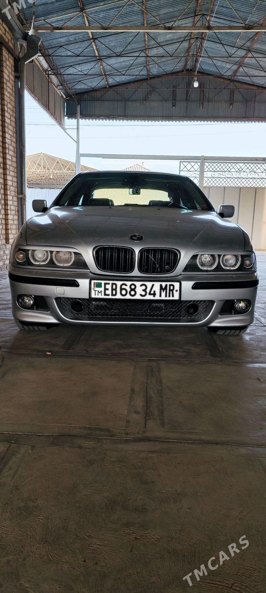 BMW E39 2003 - 124 000 TMT - Мургап - img 1