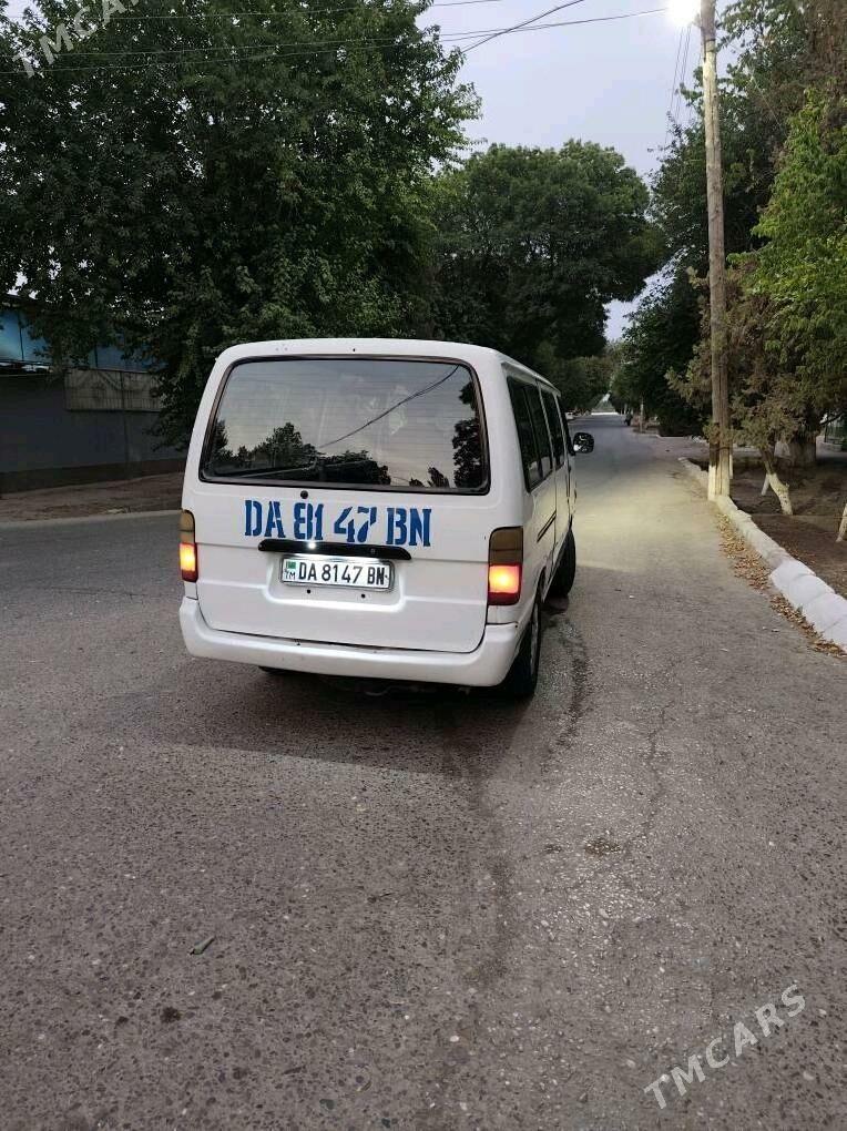 Toyota Hiace 1998 - 95 000 TMT - Gyzylarbat - img 1