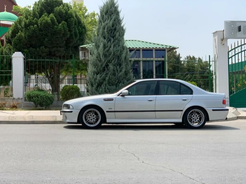 BMW E39 2002 - 145 000 TMT - Aşgabat - img 8