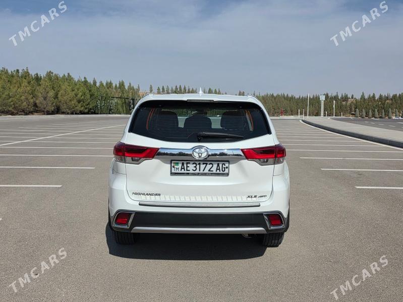 Toyota Highlander 2019 - 460 000 TMT - Aşgabat - img 8