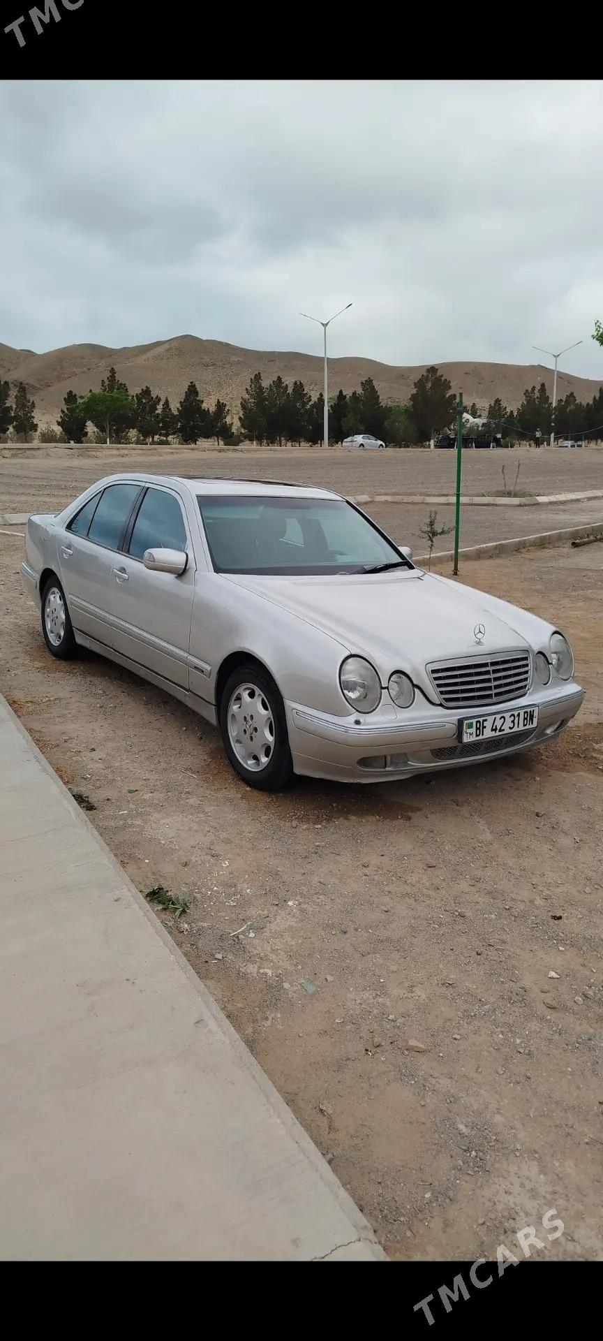 Mercedes-Benz E320 2001 - 120 000 TMT - Туркменбаши - img 3